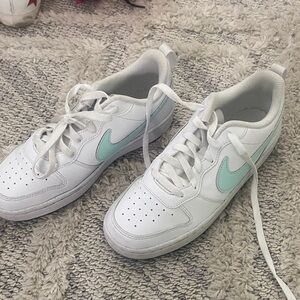 Nike White Mesh Sneakers